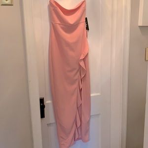 Light pink never worn lulu’s gown